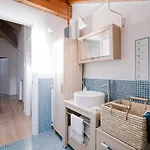 Modern Luxury Attic - Bymyhomeincomo דירה קומו