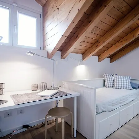 Διαμέρισμα Modern Luxury Attic - Bymyhomeincomo Όπως