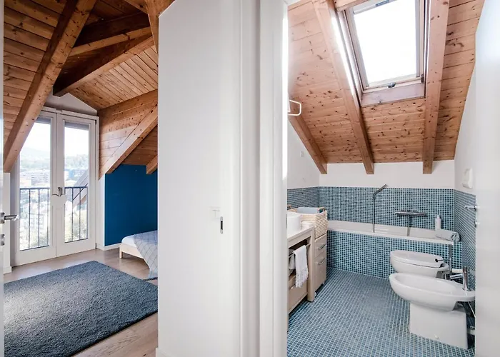 Modern Luxury Attic - Bymyhomeincomo * كومو