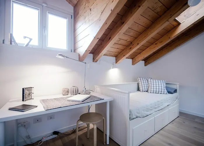 شقة Modern Luxury Attic - Bymyhomeincomo كومو